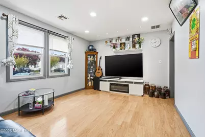 48 Barker Avenue, Shrewsbury, NJ 07724 - Photo 4