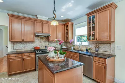 220 Lloyd Road, Aberdeen Township, NJ 07747 - Photo 4