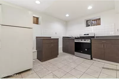 150 Terhune Avenue #2, Jersey City, NJ 07305 - Photo 26
