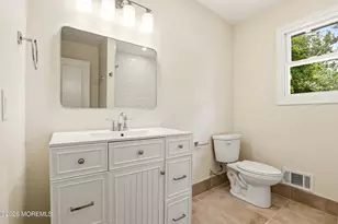 812 Oak St, Lakehurst, NJ 08733 - Photo 6