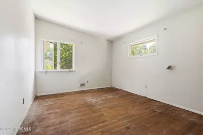 190 Parkview Terrace N, Middletown, NJ 07738 - Photo 12