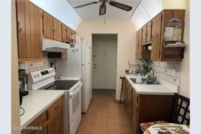 147 Amberly Drive #G, Manalapan Township, NJ 07726 - Photo 18