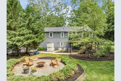 840 Nutswamp Road, Red Bank, NJ 07701 - Photo 34