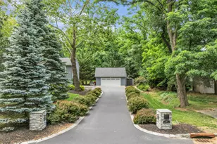 840 Nutswamp Rd, Red Bank, NJ 07701 - Photo 4