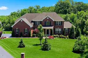 6 Valley Ct, Cream Ridge, NJ 08514 - Photo 2