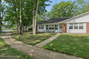 581A Lake Point Dr, Lakewood, NJ 08701 - Photo 20