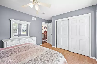 10 Burke Drive, Farmingdale, NJ 07727 - Photo 32