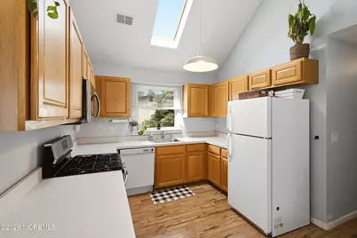 1349 Longboat Avenue, Beachwood, NJ 08722 - Photo 10