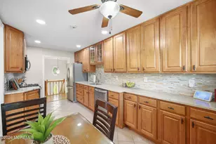 7 Saratoga Dr, Manalapan Township, NJ 07726 - Photo 6