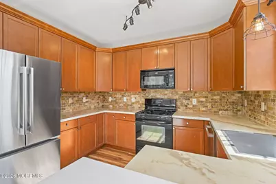 327 Mill Pond Way, Eatontown, NJ 07724 - Photo 8