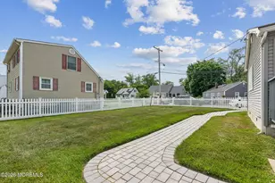 90 Manalapan Ave, Freehold, NJ 07728 - Photo 22