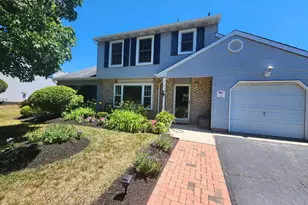 32 Bristlecone Dr, Howell Township, NJ 07731 - Photo 1