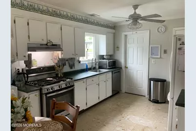 32 Bristlecone Drive, Howell Township, NJ 07731 - Photo 6