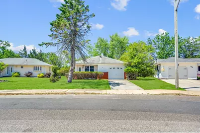 70 Grenada Street, Toms River Township, NJ 08757 - Photo 4