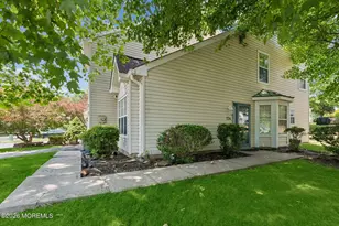 134 Rumford Way, Manalapan Township, NJ 07726 - Photo 2