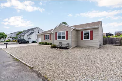 1516 Mizzen Avenue, Beachwood, NJ 08722 - Photo 2
