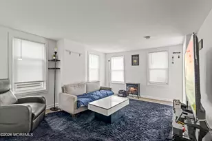 443 Wood St, Burlington, NJ 08016 - Photo 2