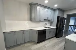 232 Longwood Dr, Manalapan Township, NJ 07726 - Photo 2