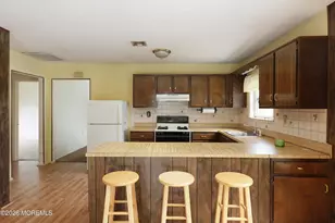 13 Pavilion St, Toms River Township, NJ 08757 - Photo 12