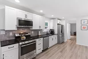 24 Livingston Dr, Howell Township, NJ 07731 - Photo 10
