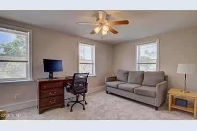 25 Lake Avenue, Helmetta, NJ 08828 - Photo 32