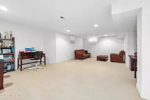 15 Livingston Ct, Marlboro Township, NJ 07746 - Photo 40