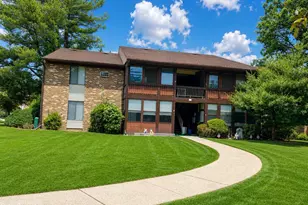 115 Amberly Dr, Manalapan Township, NJ 07726 - Photo 2