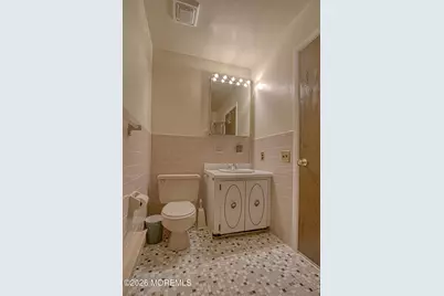 992 Constitution Boulevard #B, Whiting, NJ 08759 - Photo 12