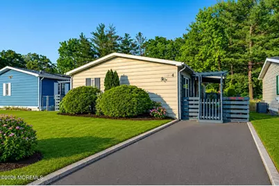 4 Fawn Run, Manalapan Township, NJ 07726 - Photo 2