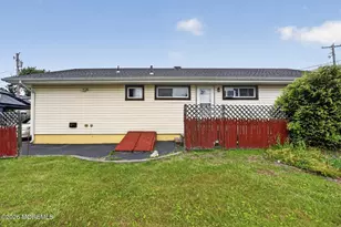 101 Marjorie St, Cliffwood, NJ 07721 - Photo 6