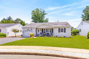 35 Whitmore Dr, Toms River Township, NJ 08757 - Photo 4