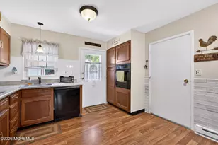 976A Aberdeen Dr, Lakewood, NJ 08701 - Photo 16