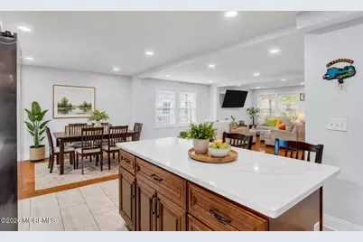 38 E Sunset Avenue E, Red Bank, NJ 07701 - Photo 6