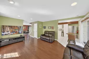 133 Bedford Pl, Morganville, NJ 07751 - Photo 8