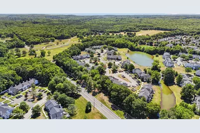 133 Bedford Place, Morganville, NJ 07751 - Photo 26