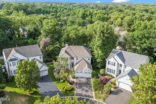 18 Queens Pass, Colts Neck Township, NJ 07722 - Photo 4