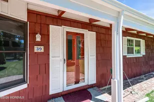 39 Court Dr, Shrewsbury, NJ 07702 - Photo 8