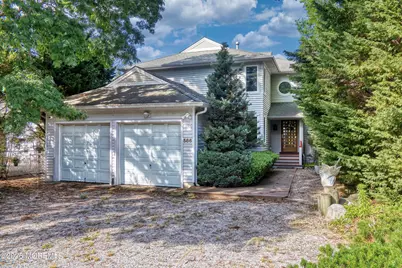 586 Kingfisher Circle, Brick, NJ 08723 - Photo 2