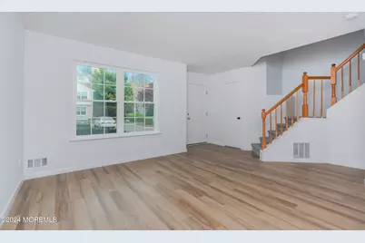 27 Karen Drive, Tinton Falls, NJ 07753 - Photo 4