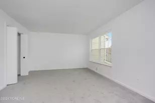 27 Karen Dr, Tinton Falls, NJ 07753 - Photo 18