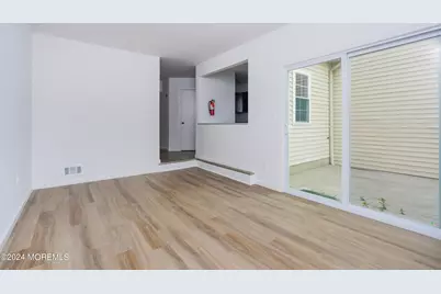 27 Karen Drive, Tinton Falls, NJ 07753 - Photo 10