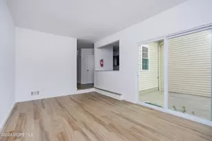 27 Karen Dr, Tinton Falls, NJ 07753 - Photo 10