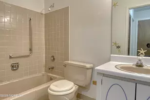 14 Independence Pkwy, Whiting, NJ 08759 - Photo 8