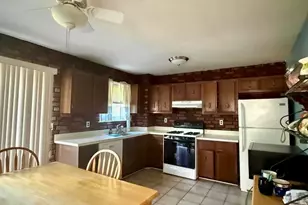 816 Oak St, Lakehurst, NJ 08733 - Photo 6