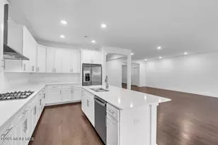 122 Woolley Ct, Ocean Twp, NJ 07755 - Photo 12