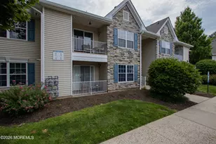414 Wedgewood Cir, Belford, NJ 07718 - Photo 1