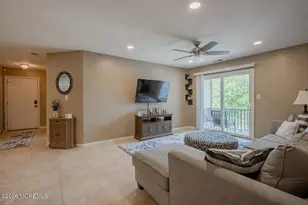 414 Wedgewood Cir, Belford, NJ 07718 - Photo 14