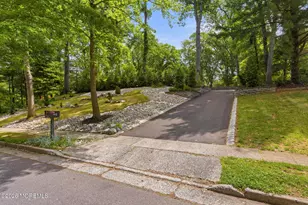 198 Borden Rd, Middletown, NJ 07748 - Photo 60