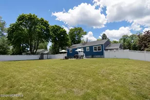 469 E Rd, Belford, NJ 07718 - Photo 34