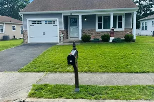 12 Manitoba Ct, Toms River Township, NJ 08757 - Photo 2
